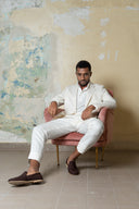 Tailored double-pleat trousers in white linen B2C